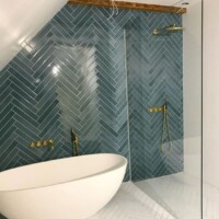 tranparent door bathroom